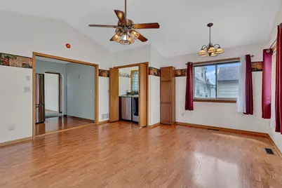 813 Augusta Avenue, Willmar, MN 56201 - Photo 6