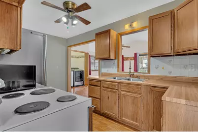 813 Augusta Avenue, Willmar, MN 56201 - Photo 4