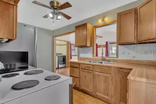 813 Augusta Ave, Willmar, MN 56201 - Photo 4