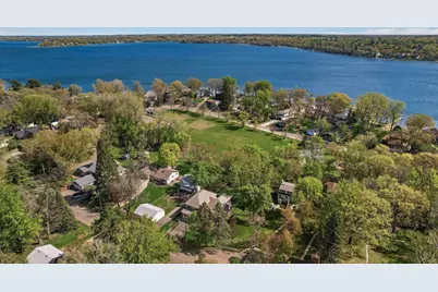 523 Wildwood Avenue, Saint Paul, MN 55110 - Photo 4