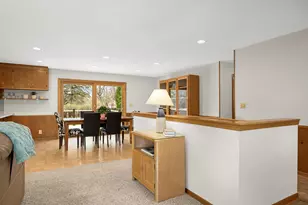 110 Mayo Dr, Burnsville, MN 55337 - Photo 2
