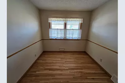 605 Park Valley Drive W, Hopkins, MN 55343 - Photo 10