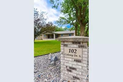102 Colony Drive S, Karlstad, MN 56732 - Photo 1