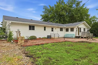 613 Monroe Street S, Shakopee, MN 55379 - Photo 32