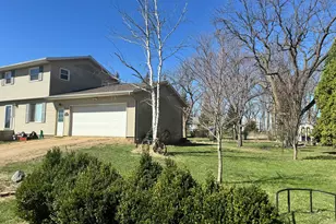 135 S Stenstrum Ave, Dunnell, MN 56127 - Photo 4