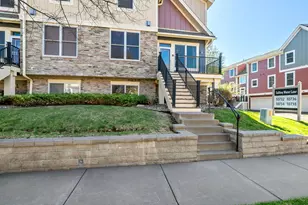 10732 Falling Water Ln, Woodbury, MN 55129 - Photo 2