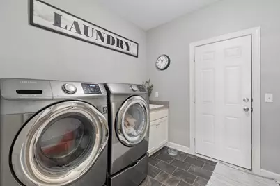 6013 Little Creek Lane, Rockford, MN 55373 - Photo 14