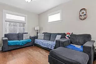 941 Frank St, Saint Paul, MN 55106 - Photo 6