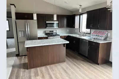 22842 Topaz Street, Saint Augusta, MN 56301 - Photo 2