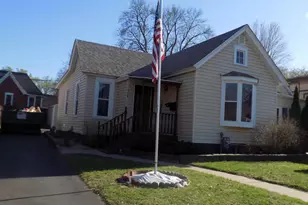 306 Goodhue St, Saint Paul, MN 55102 - Photo 1