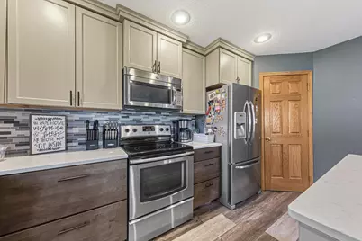 1526 Castle Drive, North Mankato, MN 56003 - Photo 18