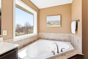 16471 Hawk Ridge Ct NW, Prior Lake, MN 55372 - Photo 22