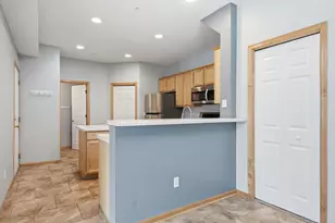 857 Braunworth Ct, Chaska, MN 55318 - Photo 18