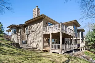 7052 Crowne Oak Rd, Eden Prairie, MN 55344 - Photo 54