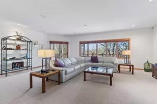 7052 Crowne Oak Rd, Eden Prairie, MN 55344 - Photo 44