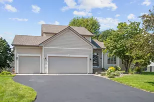 11239 Apennine Way, Inver Grove Heights, MN 55077 - Photo 4