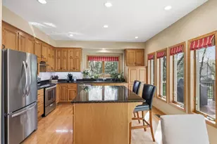 5605 Saint Albans Circle, Shoreview, MN 55126 - Photo 18