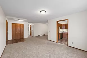 20 94th Cir NW, Coon Rapids, MN 55448 - Photo 4
