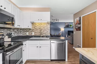 14597 Evergreen Trail #64, Apple Valley, MN 55124 - Photo 16
