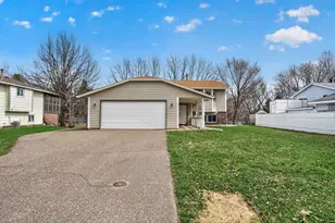10685 Johnson St NE, Blaine, MN 55434 - Photo 2