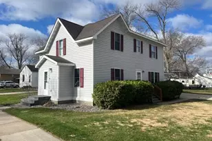 327 Swift Ave N, Litchfield, MN 55355 - Photo 2