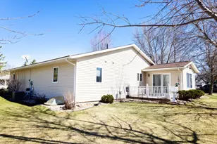 1104 Van Dyke Rd NW, Alexandria, MN 56308 - Photo 4