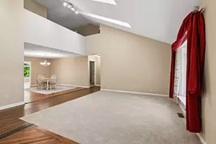9934 Maple Ave, Bloomington, MN 55431 - Photo 12