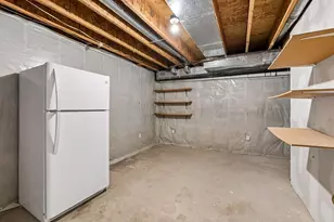 9934 Maple Ave, Bloomington, MN 55431 - Photo 26