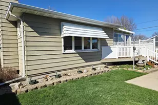 1920 3rd Ave SE, Austin, MN 55912 - Photo 2