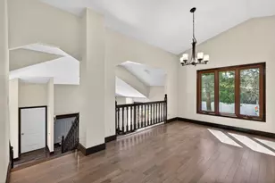 798 Sunset Dr, Eagan, MN 55123 - Photo 16