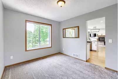7710 Jonathan Avenue S, Cottage Grove, MN 55016 - Photo 4