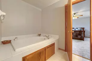 7710 Jonathan Ave S, Cottage Grove, MN 55016 - Photo 16