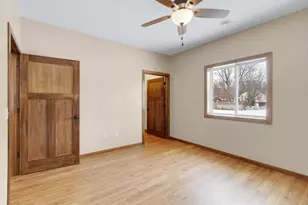 411 Bullis St, Kenyon, MN 55946 - Photo 10