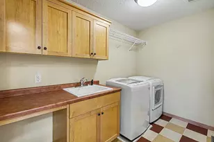 1520 Bridgewater Rd, Golden Valley, MN 55422 - Photo 28