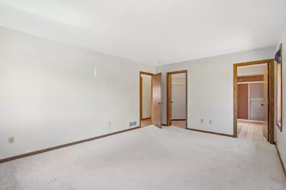 8912 Vincent Place, Bloomington, MN 55431 - Photo 20