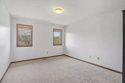 8912 Vincent Place, Bloomington, MN 55431 - Photo 24