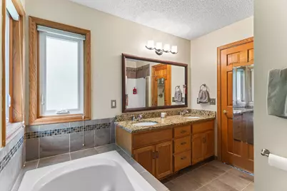 1132 Falls Circle, Chaska, MN 55318 - Photo 16