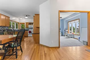 1132 Falls Cir, Chaska, MN 55318 - Photo 4