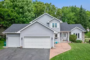 1132 Falls Cir, Chaska, MN 55318 - Photo 1
