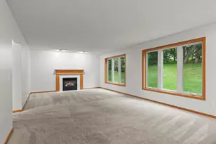 1132 Falls Cir, Chaska, MN 55318 - Photo 6
