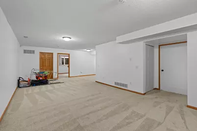 1132 Falls Circle, Chaska, MN 55318 - Photo 26