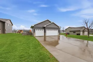201 10th St SE, Freeport, MN 56331 - Photo 32