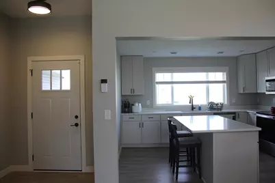 994 City Heights Dr, Willmar, MN 56201 - Photo 2