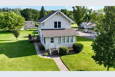 407 E Fairview Avenue, Olivia, MN 56277 - Photo 4