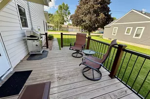 407 E Fairview Ave, Olivia, MN 56277 - Photo 6
