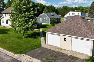 407 E Fairview Ave, Olivia, MN 56277 - Photo 2