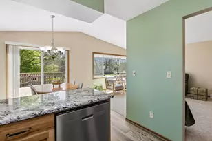 4320 Greenhaven Ct, Vadnais Heights, MN 55127 - Photo 10