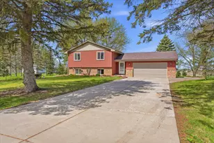 19620 Jackie Ln, Corcoran, MN 55374 - Photo 2