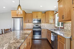 19620 Jackie Ln, Corcoran, MN 55374 - Photo 10