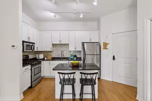 370 Marshall Ave, Saint Paul, MN 55102 - Photo 4